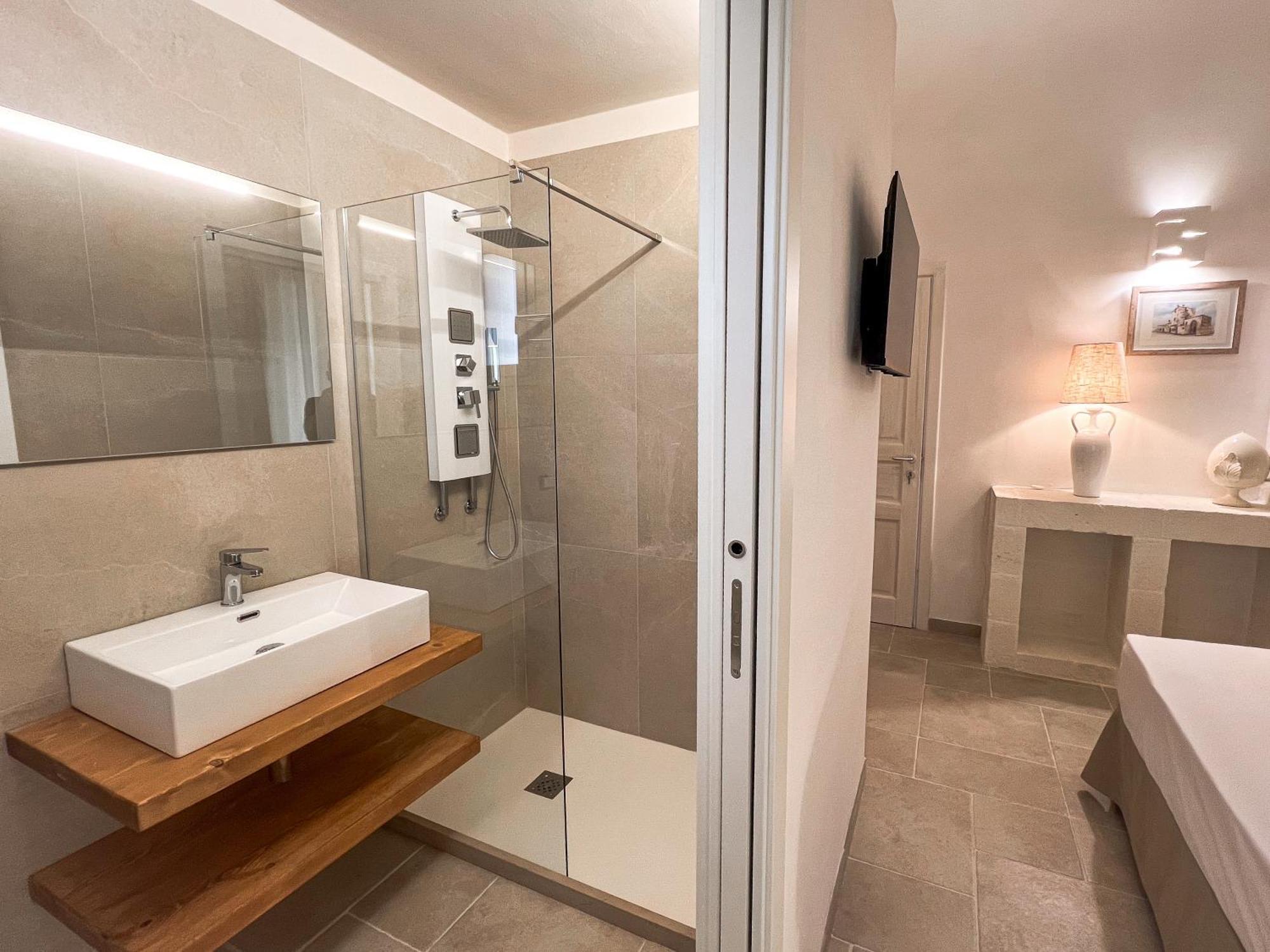 San Lorenzo Camere&Suites Lizzanello Экстерьер фото